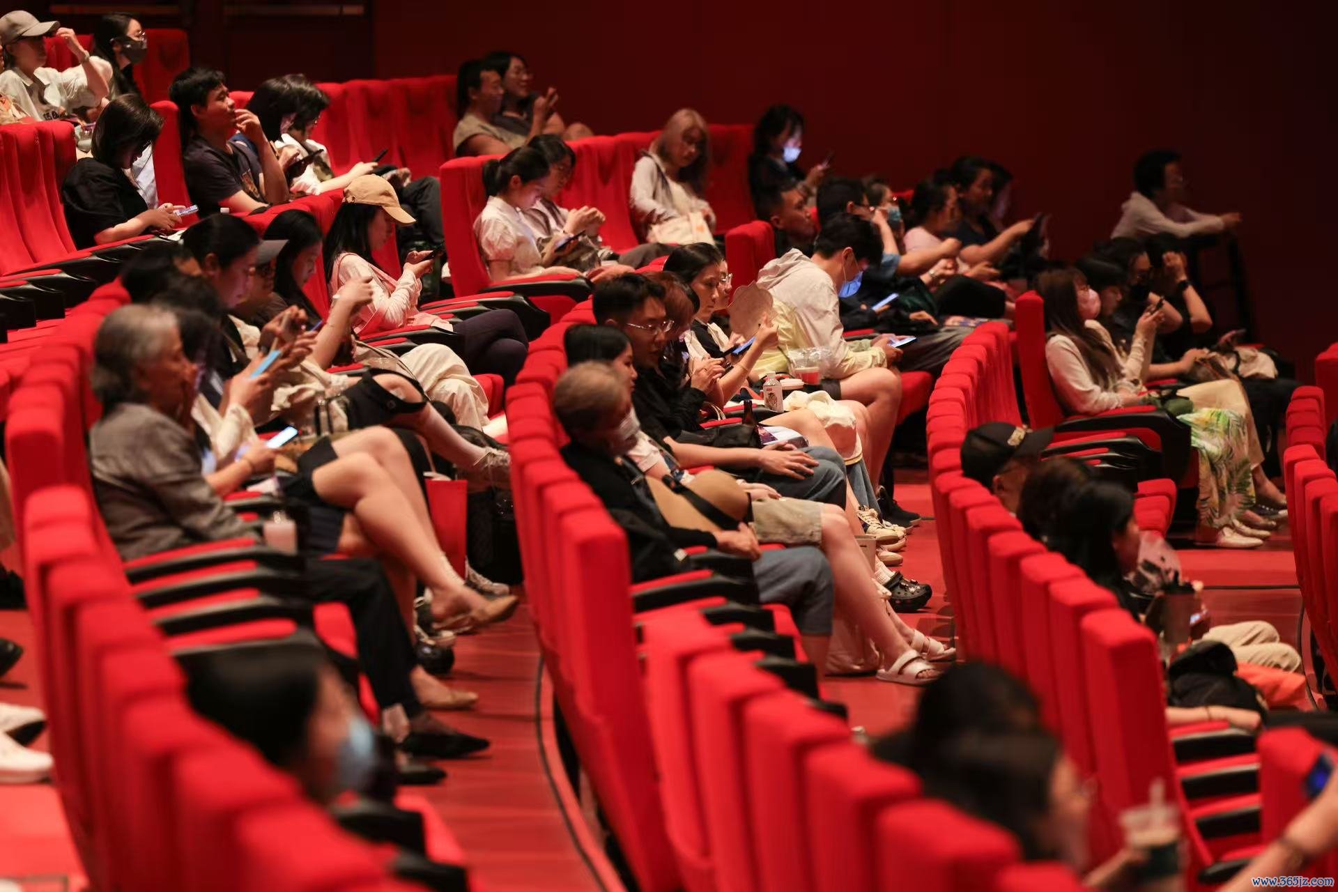 摄影记者 任玉明